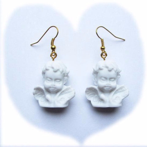 Kitch Quirky Winged Classic Cherub Statue Resin Drop Earrings – White