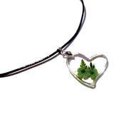Pretty Resin Sideways Heart Green Flowers Pendant Necklace