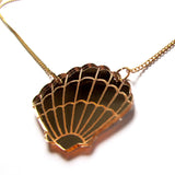 Gorgeous Gold Mirror Acrylic Oyster Shell Pendant Necklace