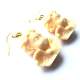 Kitch Quirky Winged Classic Cherub Statue Resin Drop Earrings – Nude